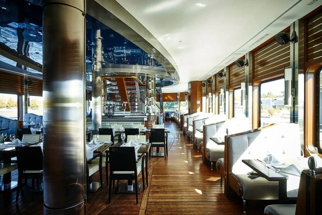 Vue intérieure du bateau Escapades Memphrémagog