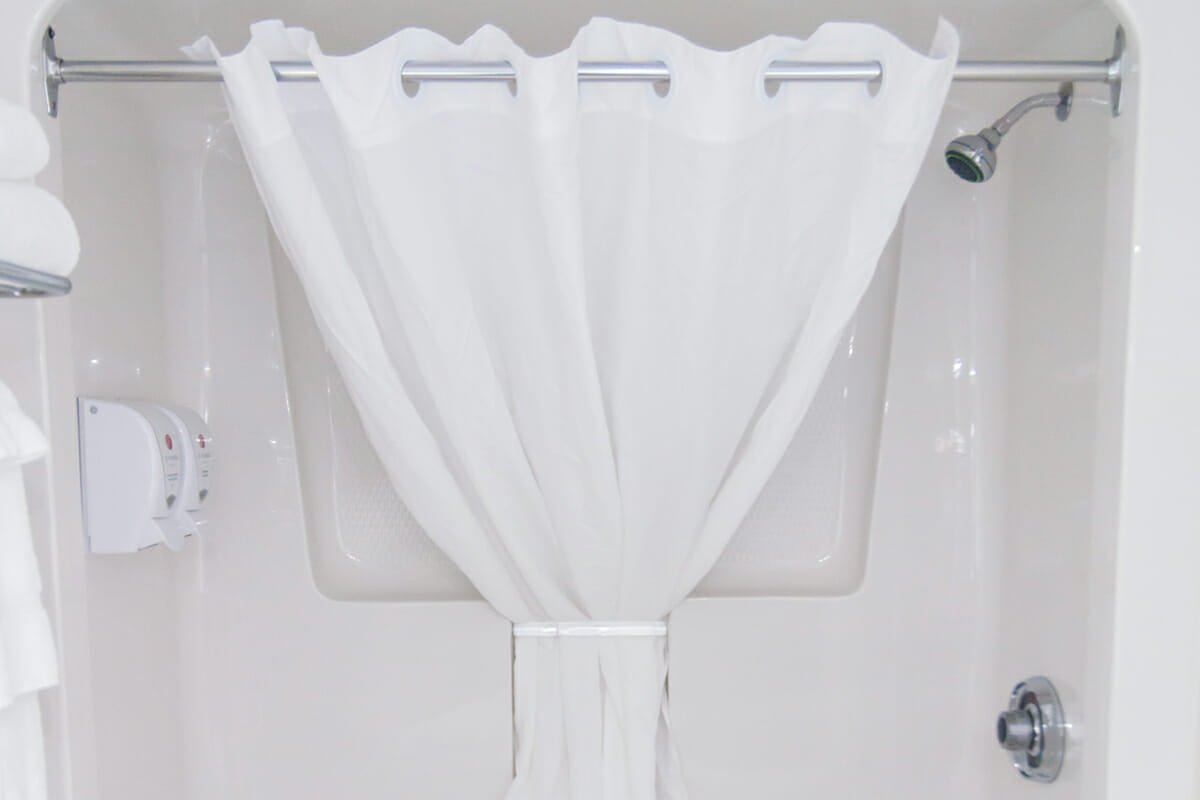 Standard-room-1-queen-bed-double-sofa-bed-05